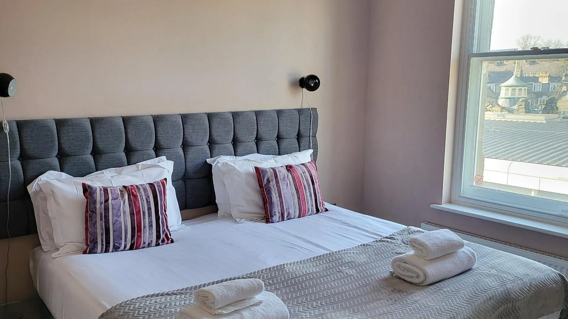 Harrogate Lifestyle Luxury Serviced Aparthotel 4*,  Regno Unito